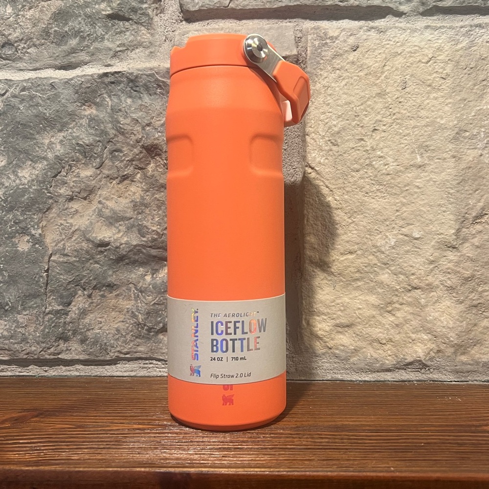 🍑 Pucker Peach 🍑 24 oz IceFlow Aerolight Water Bottle with Flip Straw 2.0 NWT